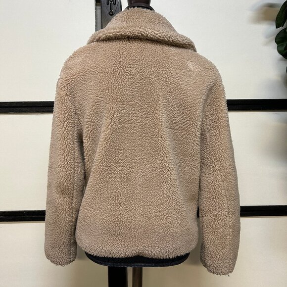 Zara Tan Fleece Cropped Winter Jacket w/Pockets & Buttons. Size Small - Picture 2 of 4